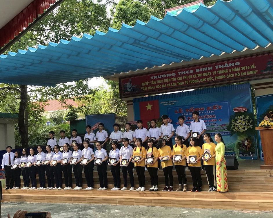 Những lợi ích tuyệt vời khi lắp đặt mái bạt xếp tại trường học